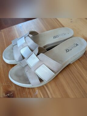 IGI & Co Light Taupe Suede Slide Sandals - Women